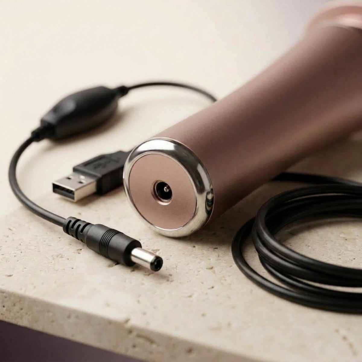 Pedinova — port de charge USB-C et câble tressé
